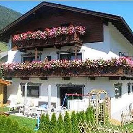 Pension Kristall Neustift im Stubaital Exteriér fotografie